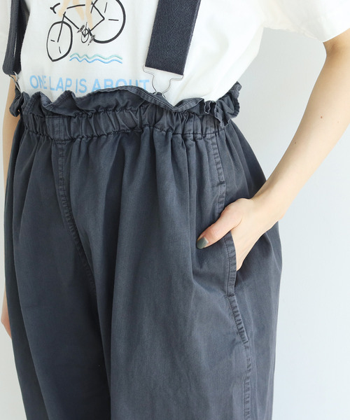 PAR ICI（パーリッシィ）の「AMASISオーガニックツイル 吊りパンツ