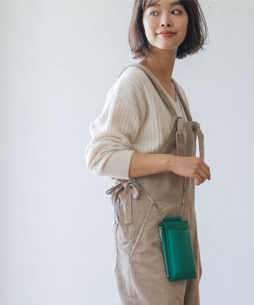 THE SHOP TK （ザ ショップ ティーケー ）の「◆スマホショルダーミニウォレットバッグ（ショルダーバッグ・レディース・ブラック/イエロー/サンドベージュ/ピンク系/ダークグリーン/ゴールド/ベージュ系5/ベージュ系その他2・00）」の19枚目の写真