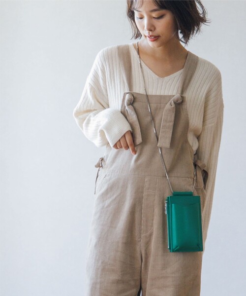 THE SHOP TK （ザ ショップ ティーケー ）の「◆スマホショルダーミニウォレットバッグ（ショルダーバッグ・レディース・ブラック/イエロー/サンドベージュ/ピンク系/ダークグリーン/ゴールド/ベージュ系5/ベージュ系その他2・00）」の21枚目の写真