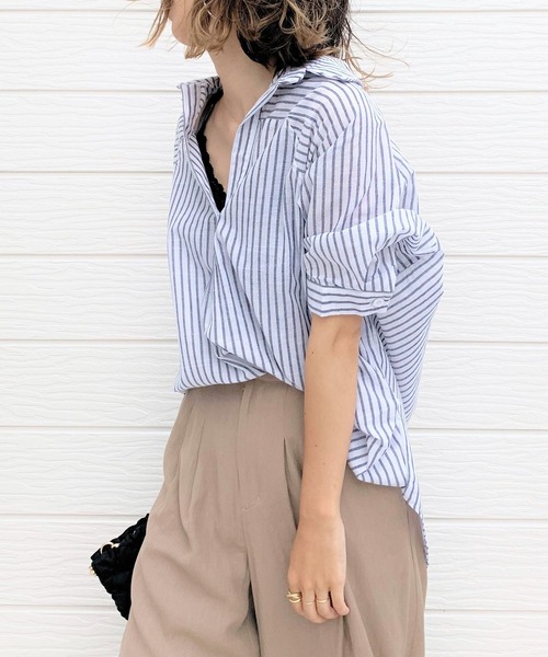 Q(キュー)の「ストライプハーフスリーブシャツ(シャツ/ブラウス・レディース・ホワイト系その他/ブルー系その他・MEDIUM)」の2枚目の写真
