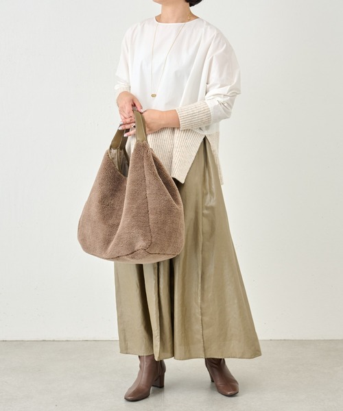 BEARDSLEY（ビアズリー）の「フェイクボアトートバッグ：すぐにお届け! A4サイズ収納可（トートバッグ・レディース・アイボリー/ブラウン系その他・FREE）」の11枚目の写真