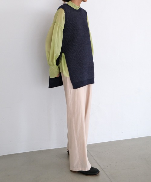 AKTE(アクテ)の「ニットロングベスト(ベスト・レディース・ホワイト/ネイビー・FREE)」の3枚目の写真