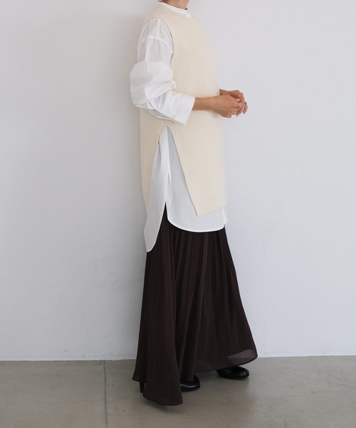 AKTE(アクテ)の「ニットロングベスト(ベスト・レディース・ホワイト/ネイビー・FREE)」の11枚目の写真