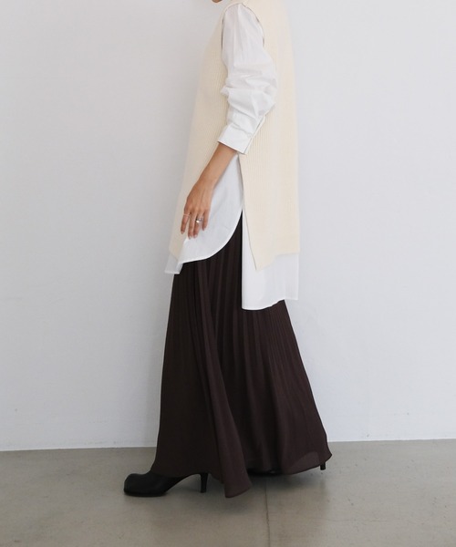 AKTE(アクテ)の「ニットロングベスト(ベスト・レディース・ホワイト/ネイビー・FREE)」の17枚目の写真