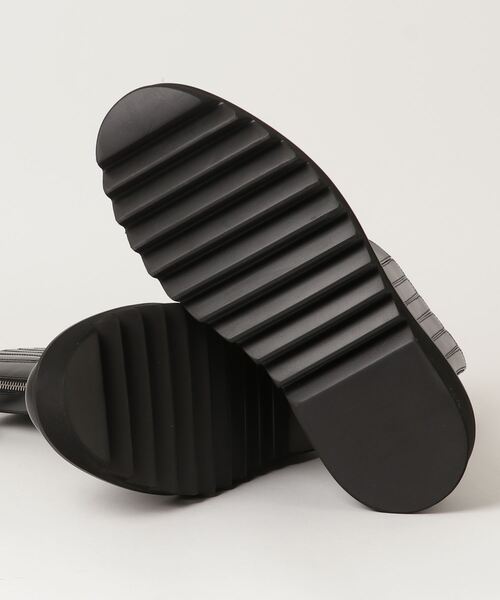 TOGA VIRILIS(トーガ ビリリース)の「FRONT ZIP BOOT BLACK LEATHER / AJ1219(ブーツ・メンズ・ブラック・41/42)」の2枚目の写真