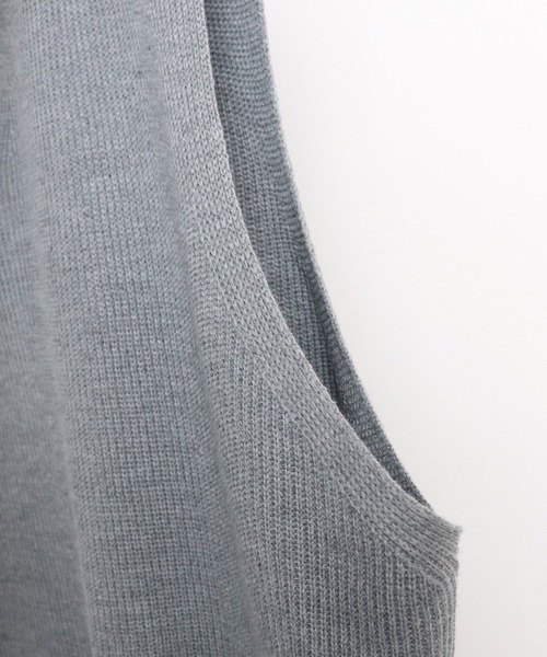 Confirm（コンファーム）の「Vネックプルオーバーニットベスト【Confirm】（ベスト・メンズ・ブラック/ベージュ/ブラウン/グレー/グリーン・M/L）」の18枚目の写真