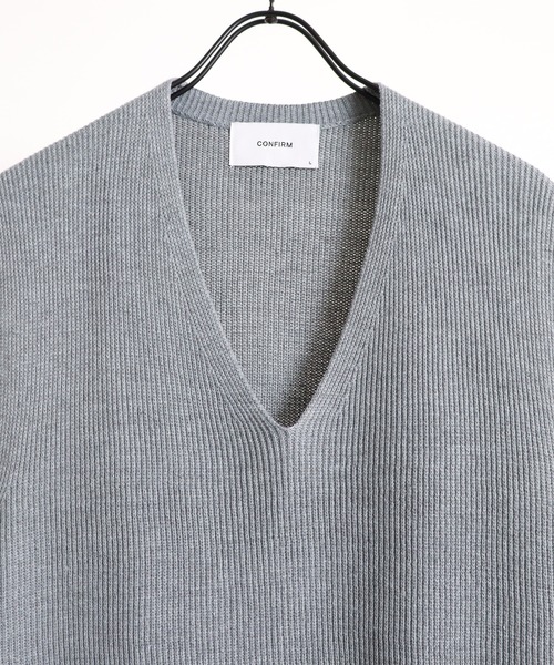 Confirm（コンファーム）の「Vネックプルオーバーニットベスト【Confirm】（ベスト・メンズ・ブラック/ベージュ/ブラウン/グレー/グリーン・M/L）」の17枚目の写真