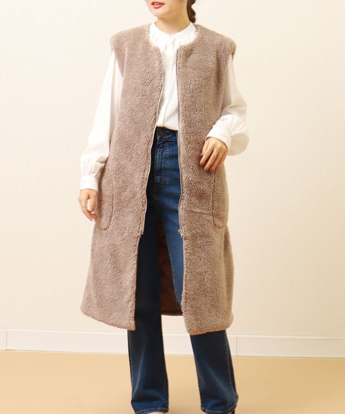 libelle more(リベル モア)の「ボアロングベスト(ベスト・レディース・ブラック/カーキ/モカ/グレイッシュベージュ・M/L)」の1枚目の写真