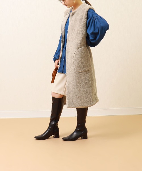 libelle more(リベル モア)の「ボアロングベスト(ベスト・レディース・ブラック/カーキ/モカ/グレイッシュベージュ・M/L)」の6枚目の写真