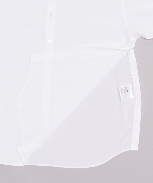 JOHN LAWRENCE SULLIVAN（ジョンローレンスサリバン）の「BROADCLOTH SIDE SLIT SHIRT（シャツ/ブラウス・レディース・ホワイト/ブラック/ブラウン/グレー・ONE SIZE）」の6枚目の写真