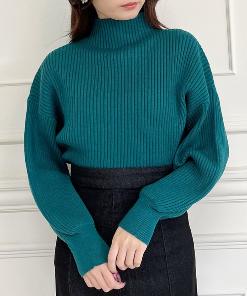 MIIA（ミーア）の「もちもちボトルネックニット（ニット/セーター・レディース・ブラック/オフホワイト/ブルー/グリーン/ピンク/オレンジ/イエロー/ベージュ・FREE）」の4枚目の写真