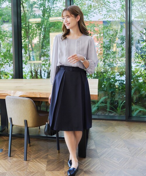 Tiaclasse（ティアクラッセ）の「【洗える】ピンタックレースブラウス（シャツ/ブラウス・レディース・ネイビー/モカ/グレー/オフホワイト/ピンク・M/L）」の7枚目の写真