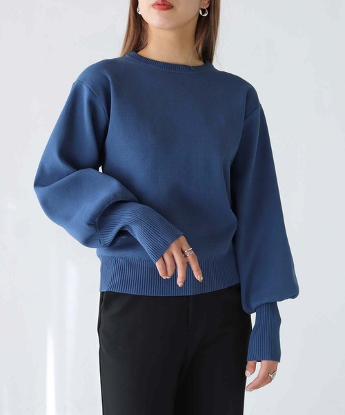 HER CLOSET（ハークローゼット）の「【shemoshelly】WEB限定ボリュームスリーブロングリブスウェットライクニット（ニット/セーター・レディース・ブラック/スモークピンク/オフホワイト/ブルー/ライトグレー/マスタード・M）」の10枚目の写真