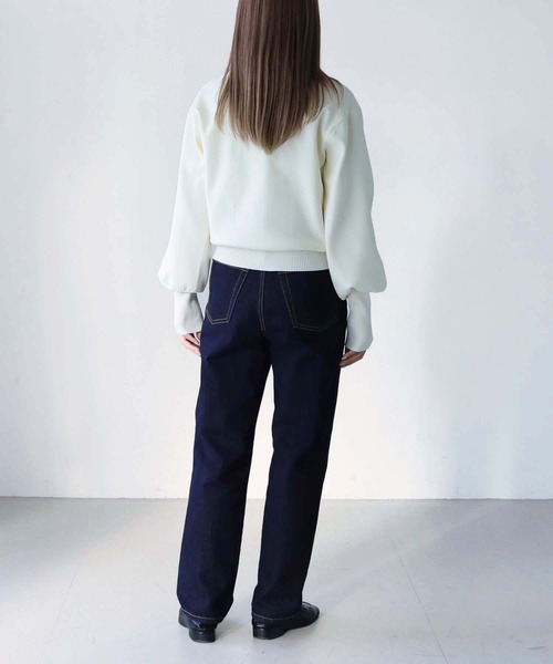 HER CLOSET（ハークローゼット）の「【shemoshelly】WEB限定ボリュームスリーブロングリブスウェットライクニット（ニット/セーター・レディース・ブラック/スモークピンク/オフホワイト/ブルー/ライトグレー/マスタード・M）」の15枚目の写真