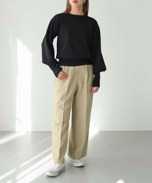 HER CLOSET（ハークローゼット）の「【shemoshelly】WEB限定ボリュームスリーブロングリブスウェットライクニット（ニット/セーター・レディース・ブラック/スモークピンク/オフホワイト/ブルー/ライトグレー/マスタード・M）」の8枚目の写真