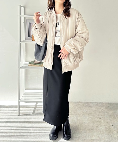 GeeRA（ジーラ）の「ボリュームＭＡ－１デザインブルゾン（ブルゾン・レディース・ブラック/アイボリー・MEDIUM）」の14枚目の写真