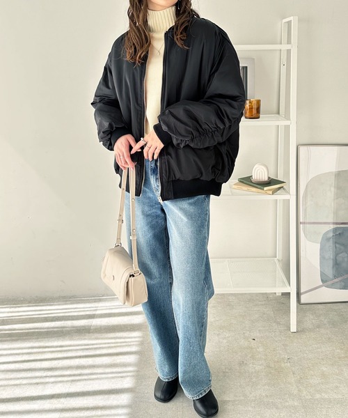 GeeRA（ジーラ）の「ボリュームＭＡ－１デザインブルゾン（ブルゾン・レディース・ブラック/アイボリー・MEDIUM）」の22枚目の写真