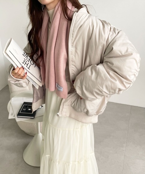 GeeRA（ジーラ）の「ボリュームＭＡ－１デザインブルゾン（ブルゾン・レディース・ブラック/アイボリー・MEDIUM）」の8枚目の写真