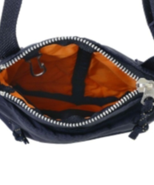 PORTER（ポーター）の「ポーター フォース ショルダーポーチ 855-05461 ショルダーポーチ 吉田カバン  PORTER FORCE SHOULDER POUCH（ショルダーバッグ・メンズ・ブラック/ネイビー/カーキ・FREE）」の11枚目の写真