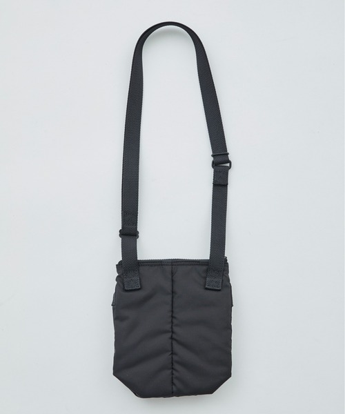 PORTER（ポーター）の「ポーター フォース ショルダーポーチ 855-05461 ショルダーポーチ 吉田カバン  PORTER FORCE SHOULDER POUCH（ショルダーバッグ・メンズ・ブラック/ネイビー/カーキ・FREE）」の12枚目の写真