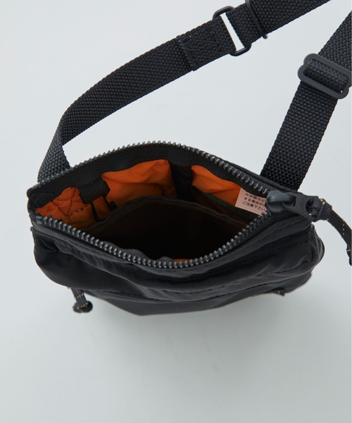 PORTER（ポーター）の「ポーター フォース ショルダーポーチ 855-05461 ショルダーポーチ 吉田カバン  PORTER FORCE SHOULDER POUCH（ショルダーバッグ・メンズ・ブラック/ネイビー/カーキ・FREE）」の14枚目の写真