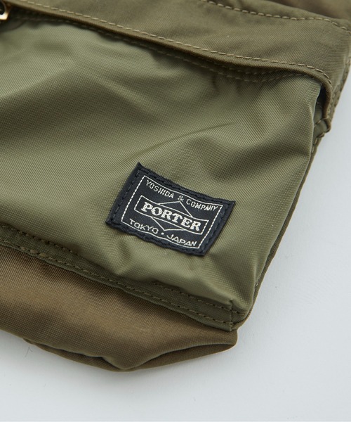 PORTER（ポーター）の「ポーター フォース ショルダーポーチ 855-05461 ショルダーポーチ 吉田カバン  PORTER FORCE SHOULDER POUCH（ショルダーバッグ・メンズ・ブラック/ネイビー/カーキ・FREE）」の16枚目の写真