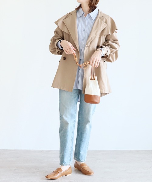 reca(レカ)の「ポンチョ風ショート丈トレンチコート(トレンチコート・レディース・ライトカーキ/サンドベージュ/ベージュ・L/M)」の11枚目の写真