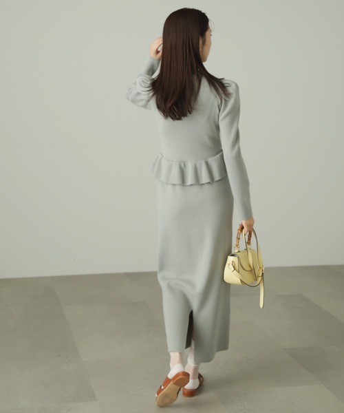 FREE'S MART（フリーズマート）の「◆畦フリルニットワンピース（ワンピース・レディース・グリーン/ブラック/ベージュ・SMALL/MEDIUM）」の14枚目の写真