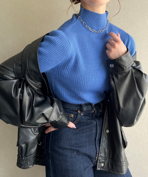 JUNOAH（ジュノア）の「ボトルネックリブニット（ニット/セーター・レディース・オフホワイト/グリーン/ブラック/ベージュ/ブルー/ピンク系その他/グレイッシュベージュ/イエロー・MEDIUM/LARGE）」の6枚目の写真