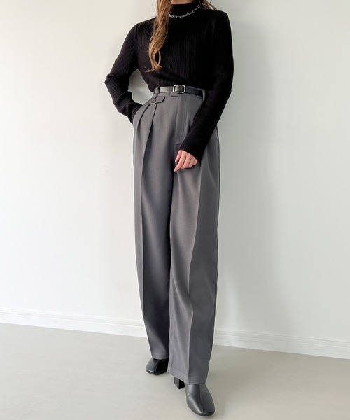 JUNOAH（ジュノア）の「ボトルネックリブニット（ニット/セーター・レディース・オフホワイト/グリーン/ブラック/ベージュ/ブルー/ピンク系その他/グレイッシュベージュ/イエロー・MEDIUM/LARGE）」の12枚目の写真