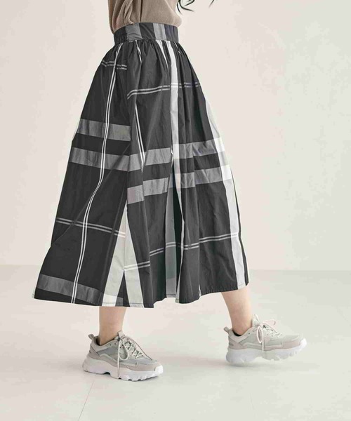 acro（アクロ）の「■メモリータフタギャザースカート/AC3702（スカート・レディース・ネイビー/ブラック/アイボリー・ﾌﾘ-）」の14枚目の写真