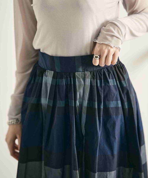 acro（アクロ）の「■メモリータフタギャザースカート/AC3702（スカート・レディース・ネイビー/ブラック/アイボリー・ﾌﾘ-）」の5枚目の写真