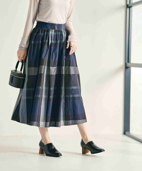 acro（アクロ）の「■メモリータフタギャザースカート/AC3702（スカート・レディース・ネイビー/ブラック/アイボリー・ﾌﾘ-）」の21枚目の写真