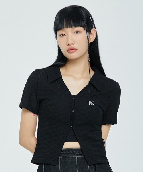 ROMANTIC CROWN（ロマンティッククラウン）の「A'GEM/9 × .kom『ROMANTIC CROWN/ロマンティッククラウン』OPEN COLLAR KNIT CARDIGAN/クロップ丈 オープンカラーニットカーディガン（カーディガン/ボレロ・レディース・ブラック/アイボリー/イエロー・S/M）」の3枚目の写真