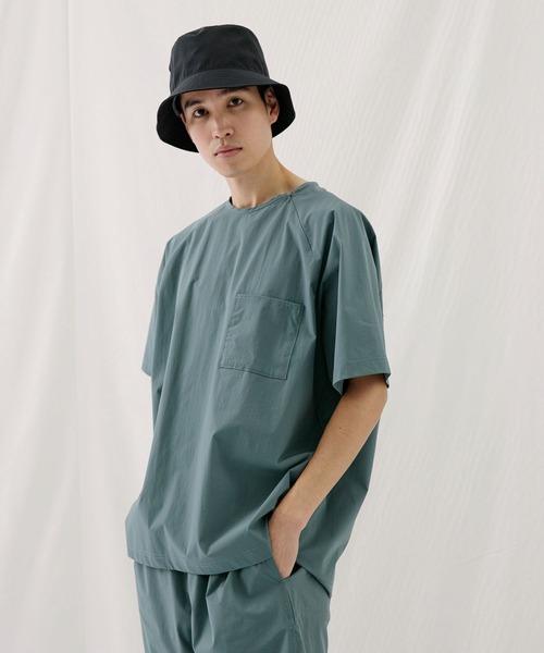 WILD THINGS（ワイルドシングス）の「『UVカット』『別注』WILDTHINGS×EKAL　エラスティックナイロンTシャツ（Tシャツ/カットソー・メンズ・ブラック/ブルーグレー/オリーブ・MEDIUM/LARGE）」の11枚目の写真