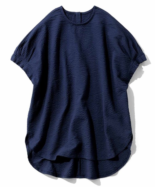 IEDIT（イディット）の「ＩＥＤＩＴ　タックスリーブと後ろファスナーで着映えする　ＵＶカット＆吸汗速乾サッカーカットソーのゆるっとプルオーバー（Tシャツ/カットソー・レディース・ブラック/ベージュ/ネイビー・MEDIUM/LARGE/X-LARGE/XX-LARGE/SMALL）」の7枚目の写真