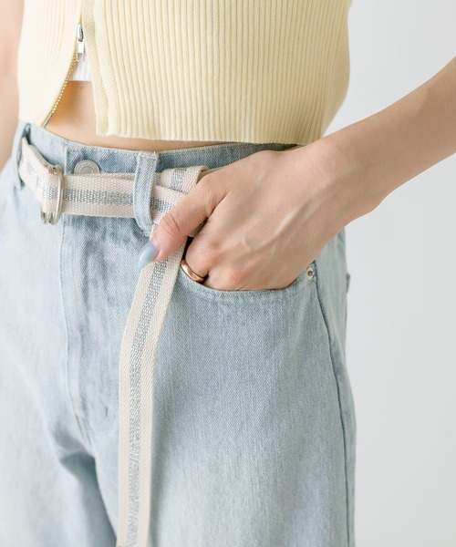 OLIVE des OLIVE（オリーブデオリーブ）の「ベルト付きダメージデニムパンツ　1031030090（デニムパンツ・レディース・サックスブルー・SMALL/MEDIUM）」の19枚目の写真