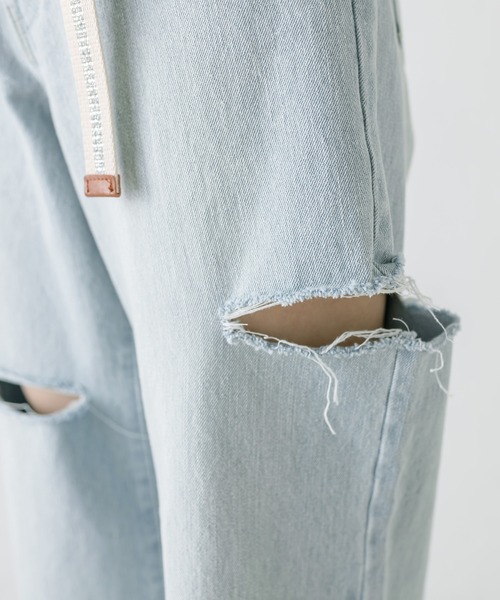 OLIVE des OLIVE（オリーブデオリーブ）の「ベルト付きダメージデニムパンツ　1031030090（デニムパンツ・レディース・サックスブルー・SMALL/MEDIUM）」の20枚目の写真