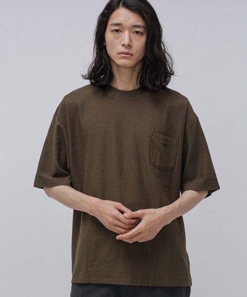 NANO universe(ナノユニバース)の「LB.04/タックボーダーポケットTシャツ(Tシャツ/カットソー・メンズ・ターコイズブルー/スミクロ/イエロー/ブラウン・S/L/M)」の12枚目の写真