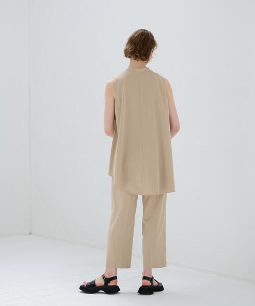 LANVIN en Bleu（ランバンオンブルー）の「アシンメヘムスキッパーブラウス（シャツ/ブラウス・レディース・ベージュ/チャコールグレー・38）」の11枚目の写真