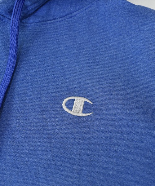 Champion(チャンピオン)の「【ヴィンテージ古着】Champion / チャンピオン ロゴ 刺繍 スウェットパーカー(パーカー・メンズ・ブルー・LARGE)」の3枚目の写真