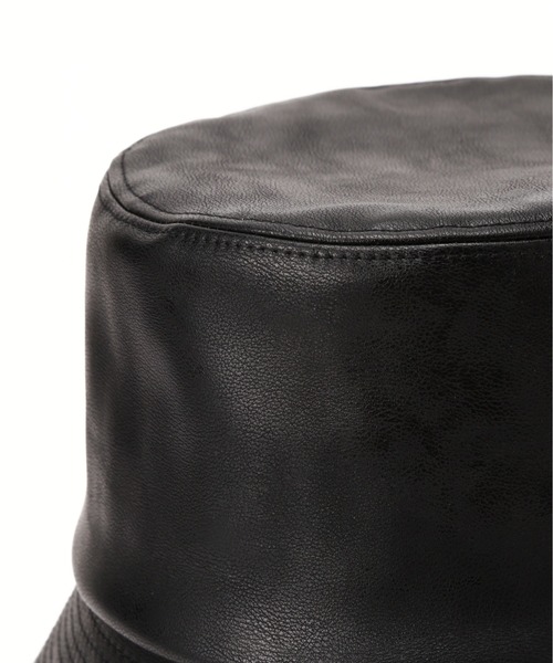 FREE'S MART(フリーズマート)の「チェーン付きPUバケットハット(ハット・レディース・ブラック・フリ-)」の4枚目の写真