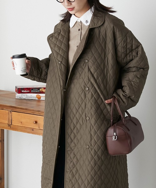 BONLECILL(ボンルシール)の「ダイヤキルト スタンドカラーコート(ステンカラーコート・レディース・カーキ/ベージュ/ブラック/アイボリー・FREE)」の4枚目の写真