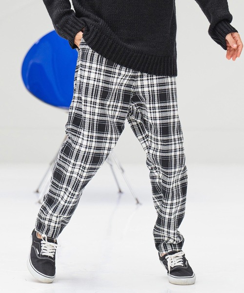 CAMBIO(カンビオ)の「mp11351- Monotone Check Jacquard Balloon Pants バルーンパンツ(その他パンツ・メンズ・ブラック×ホワイト/チェック/ホワイト×ブラック・M/L/S)」の1枚目の写真