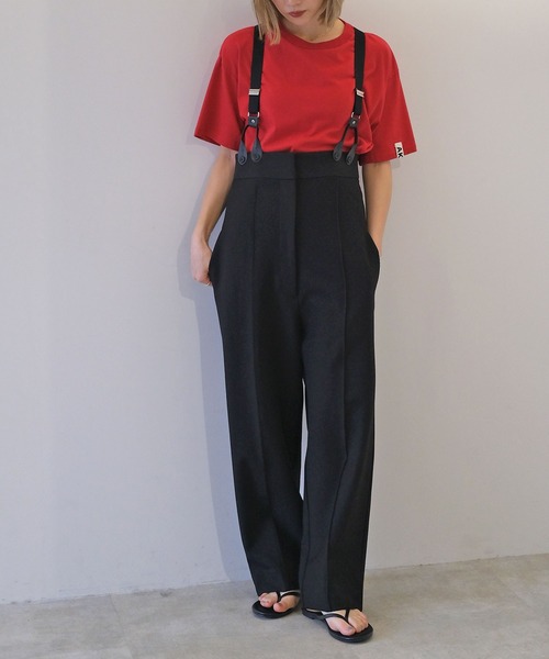AKTE サスペンダー付きワイドパンツ グレー AKTE アクテ サスペンダー付きワイドパンツ グレー ストラップ
