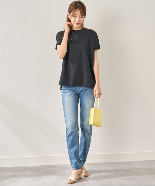 BELLUNA（ベルーナ）の「汗ジミ対策！ハイネックプルオーバー（Tシャツ/カットソー・レディース・ブルー/ブラック/レッド/ホワイト×ネイビー/レモンイエロー/チャコール/ベージュ系/グリーン系・LARGE/MEDIUM/X-LARGE）」の21枚目の写真