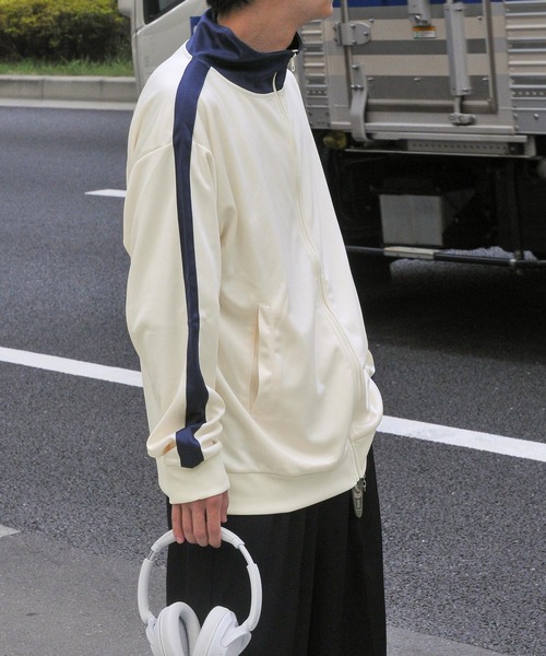 ZIP FIVE（ジップファイブ）の「【ZIP FIVE】サイドラインジャージトラックジャケット（ジャージ・メンズ・オレンジ/ブラック/ワイン/ホワイト×レッド/グリーン/ホワイト×ブルー・LARGE/MEDIUM）」の3枚目の写真