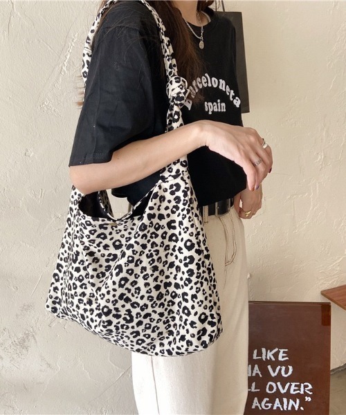 wears(ウェアーズ)の「レオパードトートバッグ(トートバッグ・レディース・アイボリー/ブラウン・FREE)」の1枚目の写真