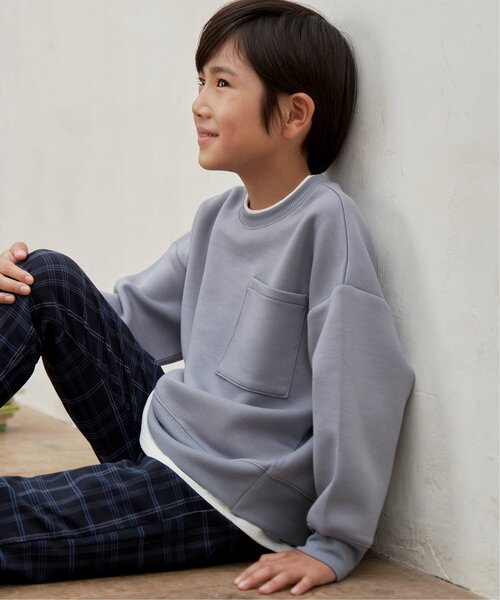 ikka(イッカ)の「ダンボールポケ付きレイヤープルオーバー(120~160cm)(Tシャツ/カットソー・キッズ・ブルー/モカ/ベージュ・120/150/140/130/160)」の17枚目の写真