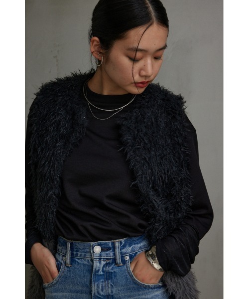 AZUL by moussy（アズールバイマウジー）の「プードルフェイクファーベスト（ベスト・レディース・ブラック系その他/ライトベージュ/グレー・FREE）」の21枚目の写真